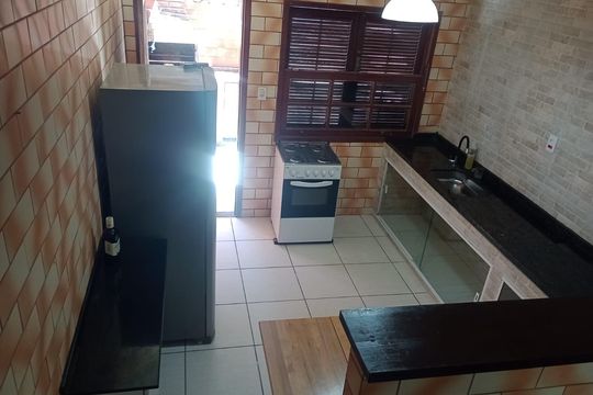Cozinha de casa para alugar com 2 quartos, 75m² em Guaratiba, Maricá