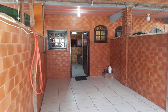 Área externa de casa para alugar com 2 quartos, 75m² em Guaratiba, Maricá