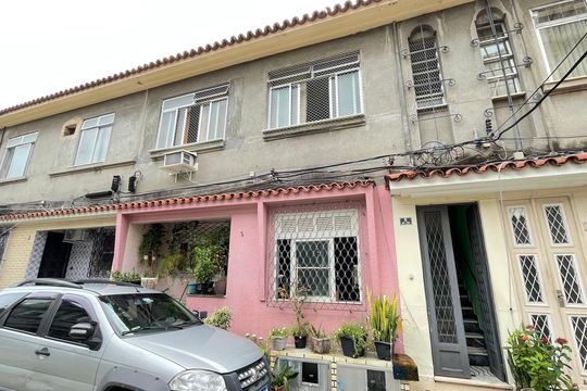 Fachada de casa à venda com 3 quartos, 120m² em Andaraí, Rio de Janeiro