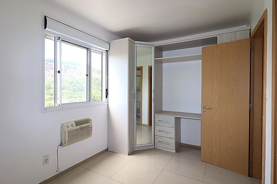 Apartamento à venda com 3 quartos, 68m² em Jardim Carvalho, Porto Alegre