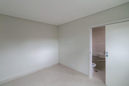 Apartamento para alugar com 3 quartos, 133m² em Itapoã, Belo Horizonte