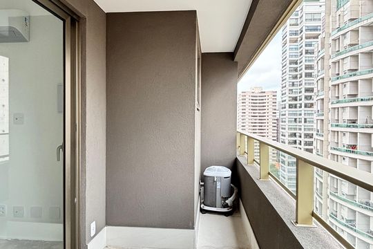 Varanda de apartamento para alugar com 1 quarto, 28m² em Indianópolis, São Paulo
