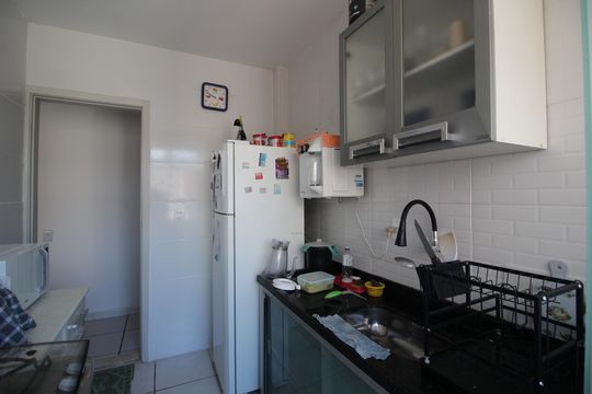 Cozinha de apartamento à venda com 2 quartos, 52m² em Taquara, Rio de Janeiro