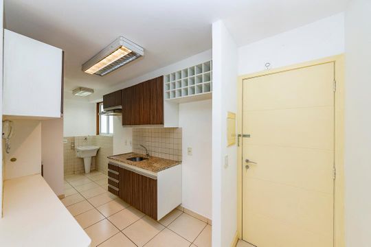 Cozinha de apartamento à venda com 3 quartos, 90m² em Ipê, Nova Lima
