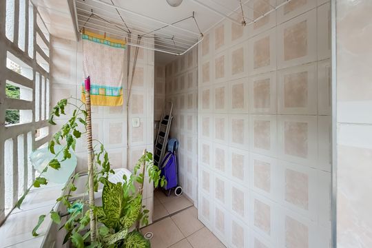 Área de Serviço de apartamento para alugar com 2 quartos, 78m² em Liberdade, São Paulo