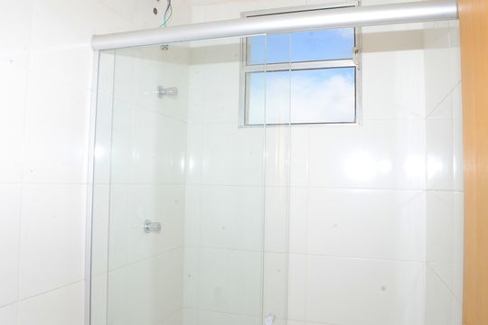 Banheiro de apartamento à venda com 2 quartos, 62m² em Dom Silverio, Belo Horizonte
