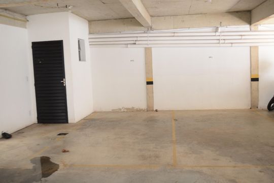 Garagem de apartamento à venda com 2 quartos, 62m² em Dom Silverio, Belo Horizonte