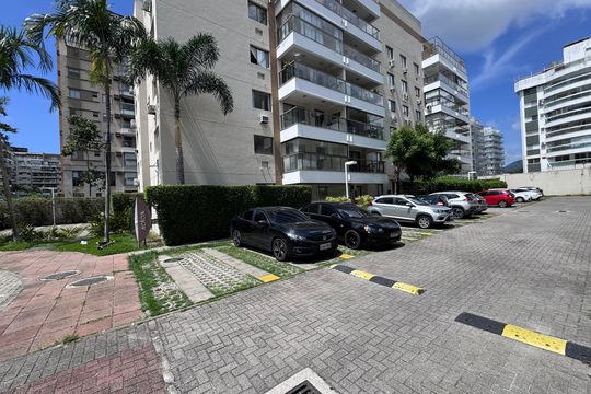 Fachada de apartamento à venda com 3 quartos, 85m² em Recreio dos Bandeirantes, Rio de Janeiro