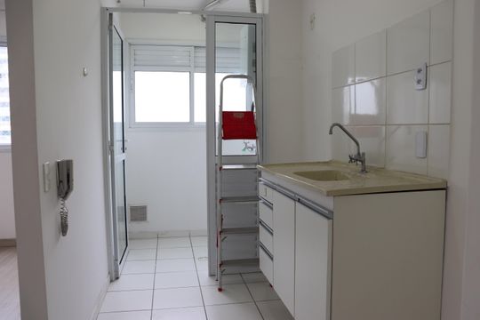 Cozinha de apartamento à venda com 2 quartos, 45m² em Jardim Ibitirama, São Paulo