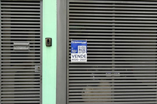 Placa de casa à venda com 3 quartos, 150m² em Jardim Ester Yolanda, São Paulo