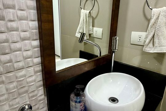 Banheiro 3 de casa à venda com 3 quartos, 150m² em Jardim Ester Yolanda, São Paulo