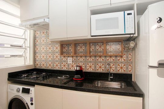 Cozinha de apartamento para alugar com 1 quarto, 30m² em Higienópolis, Porto Alegre