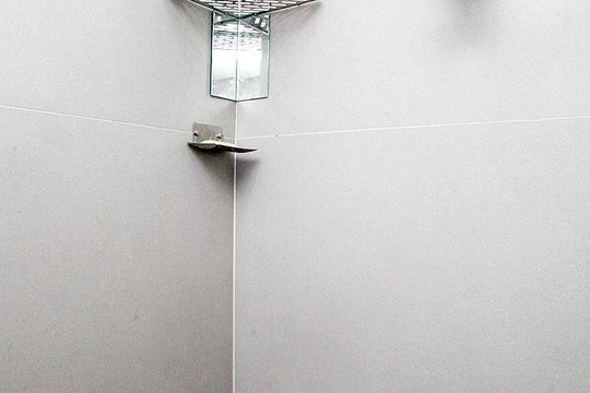 Banheiro de apartamento para alugar com 1 quarto, 30m² em Higienópolis, Porto Alegre