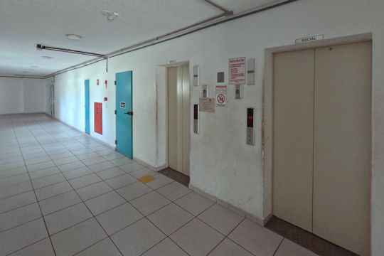 Área Comum - Hall de Entrada de apartamento para alugar com 2 quartos, 69m² em Encruzilhada, Santos