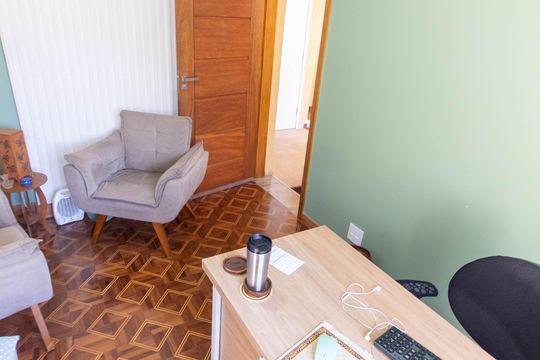 ESCRITÓRIO PISO INFERIOR de casa à venda com 4 quartos, 465m² em Parque São Quirino, Campinas