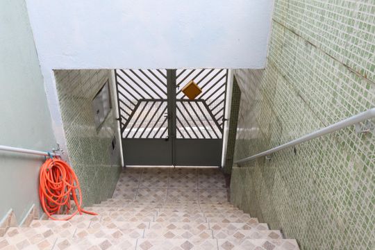 Entrada - Escada de casa à venda com 3 quartos, 156m² em Jardim Iva, São Paulo