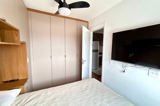 Quarto 1 de apartamento à venda com 2 quartos, 36m² em Vila das Bandeiras, Guarulhos