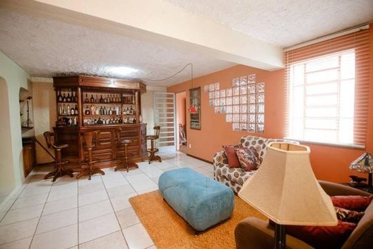 Sala  de casa para alugar com 4 quartos, 580m² em Menino Deus, Porto Alegre