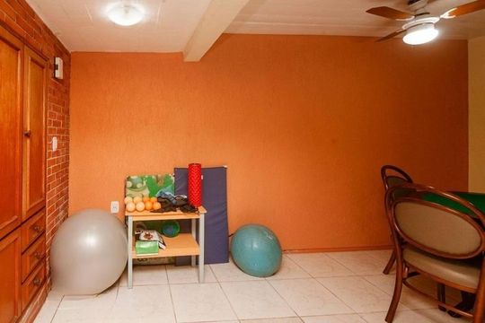 Área Externa  de casa para alugar com 4 quartos, 580m² em Menino Deus, Porto Alegre