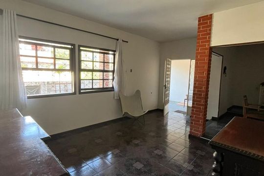 Sala de casa à venda com 5 quartos, 321m² em Curicica, Rio de Janeiro