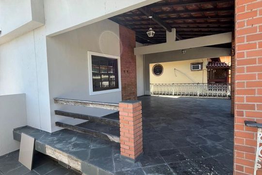 Área externa de casa à venda com 5 quartos, 321m² em Curicica, Rio de Janeiro