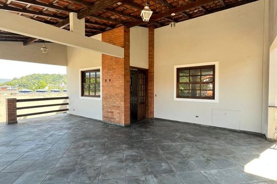 Área externa de casa à venda com 5 quartos, 321m² em Curicica, Rio de Janeiro