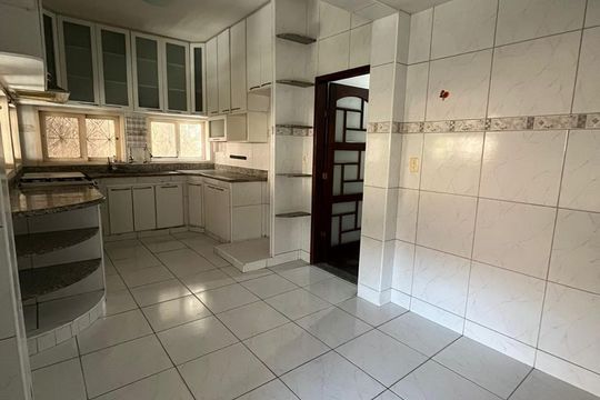 Cozinha de casa à venda com 5 quartos, 321m² em Curicica, Rio de Janeiro