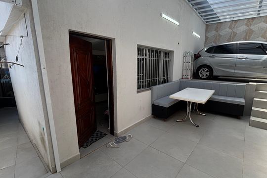 Quintal - Garagem de casa para alugar com 3 quartos, 80m² em Jardim Alvorada, Santo André