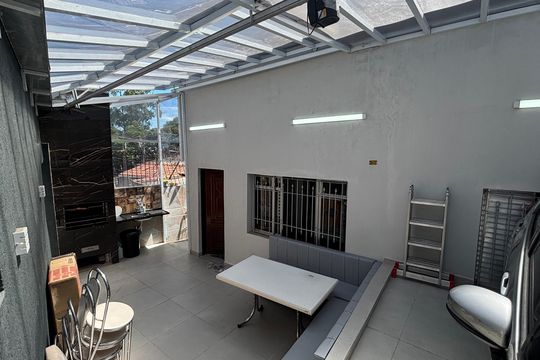 Quintal - Garagem de casa para alugar com 3 quartos, 80m² em Jardim Alvorada, Santo André