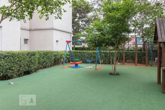 Apartamento à venda com 2 quartos, 50m² em Vila Antonieta, São Paulo