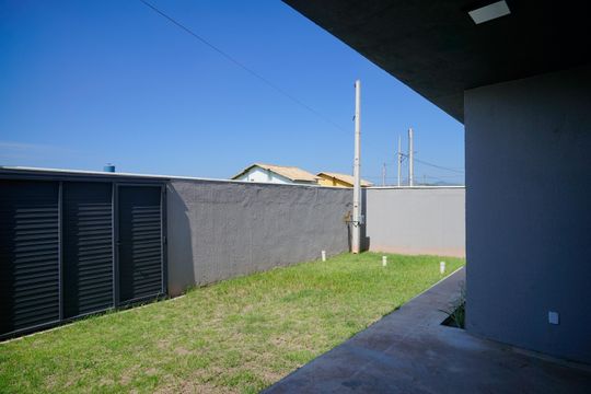Área externa de casa para alugar com 2 quartos, 80m² em Itaipuaçu, Maricá