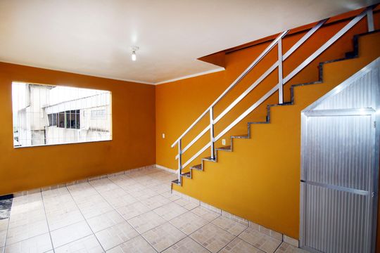 Varanda de casa para alugar com 2 quartos, 100m² em Pavuna, Rio de Janeiro