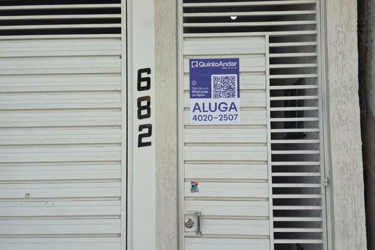 Placa de casa para alugar com 1 quarto, 50m² em Vila Morse, São Paulo