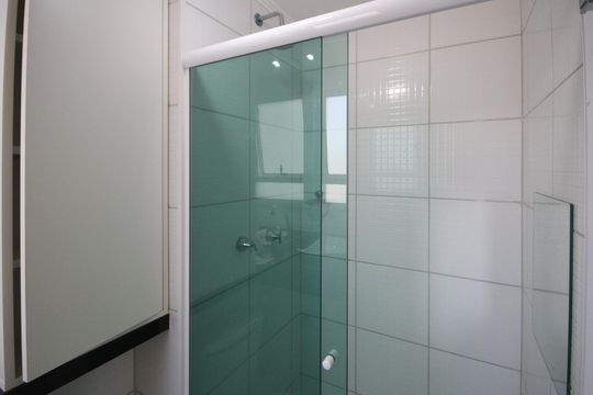 Banheiro de apartamento para alugar com 2 quartos, 47m² em Vila Nova Mazzei, São Paulo