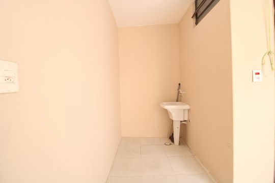 Lavanderia de casa à venda com 3 quartos, 168m² em Jardim Umuarama, São Paulo