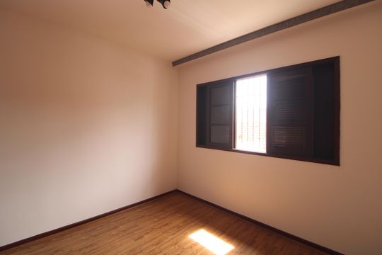 Quarto 2 de casa à venda com 3 quartos, 168m² em Jardim Umuarama, São Paulo