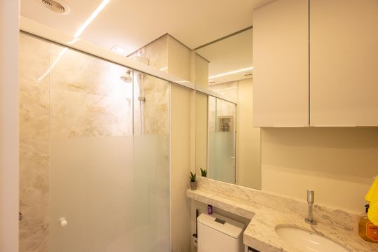 Banheiro Social de apartamento à venda com 2 quartos, 39m² em Vila da Saúde, São Paulo