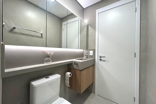 Banheiro Social de apartamento para alugar com 1 quarto, 66m² em Trindade, Florianópolis