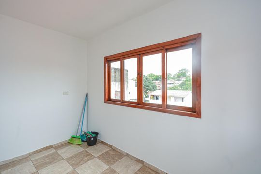 Casa à venda com 3 quartos, 310m² em Jardim Pedreira, São Paulo