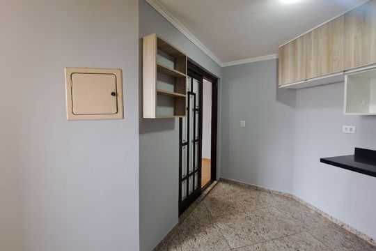Cozinha de apartamento à venda com 2 quartos, 56m² em Bandeiras, Osasco