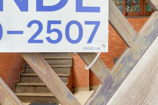 NYAQ-140 de casa à venda com 3 quartos, 170m² em Santa Maria, Osasco