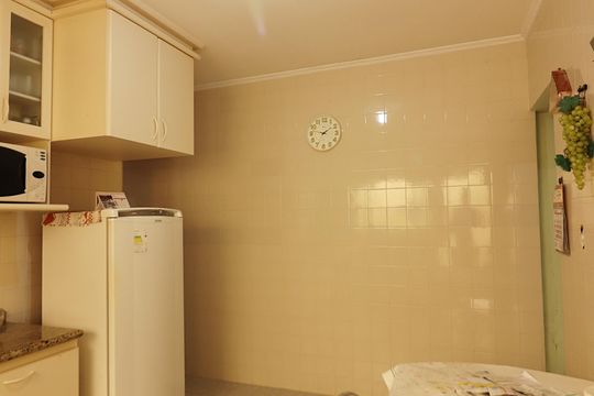 Cozinha  de casa à venda com 3 quartos, 136m² em Jardim Bartira, São Bernardo do Campo