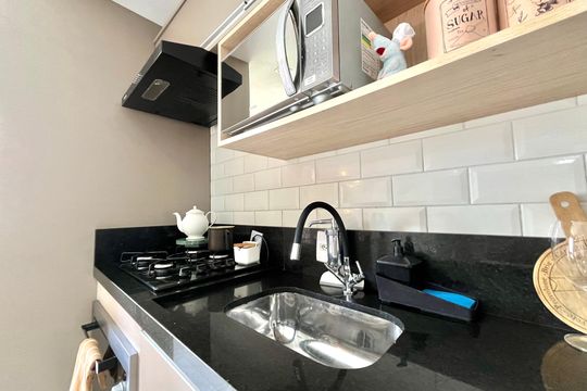 Cozinha de apartamento à venda com 1 quarto, 34m² em Vila Mira, São Paulo
