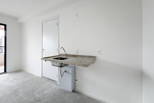 Cozinha de kitnet/studio à venda com 1 quarto, 32m² em Sacoma, São Paulo