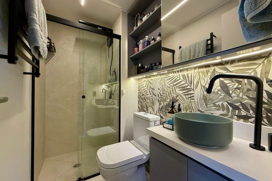 Banheiro de apartamento à venda com 2 quartos, 40m² em Campo Belo, São Paulo