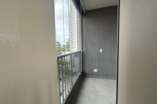 Varanda da Sala de apartamento para alugar com 2 quartos, 52m² em Alphaville Empresarial, Barueri