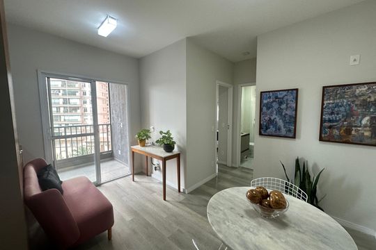 Sala de apartamento para alugar com 2 quartos, 52m² em Alphaville Empresarial, Barueri