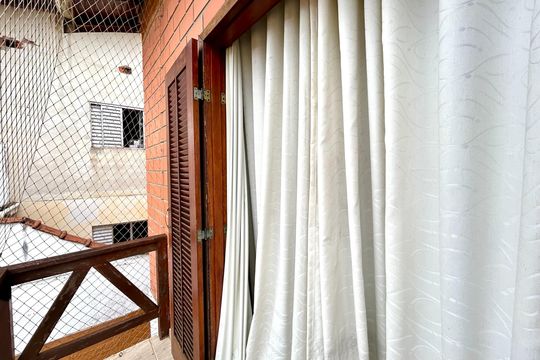 Varanda da Suíte  de casa para alugar com 3 quartos, 222m² em Jardim Rosa de Franca, Guarulhos