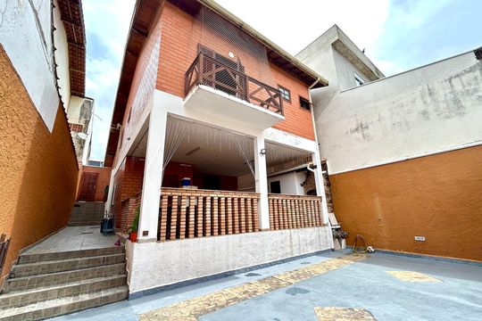 Quintal  de casa para alugar com 3 quartos, 222m² em Jardim Rosa de Franca, Guarulhos