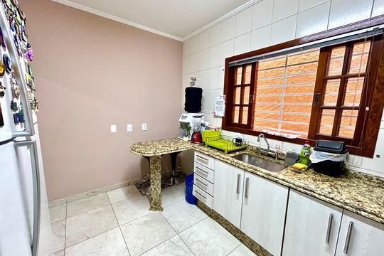 Cozinha de casa para alugar com 3 quartos, 222m² em Jardim Rosa de Franca, Guarulhos
